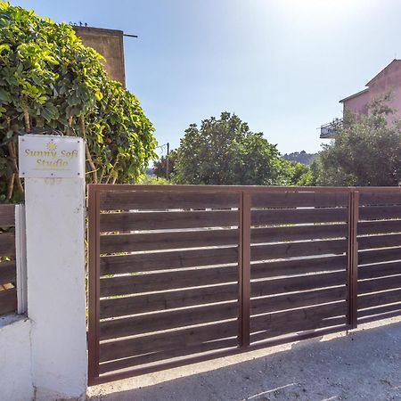Sunny Sofi Studios Планос Экстерьер фото